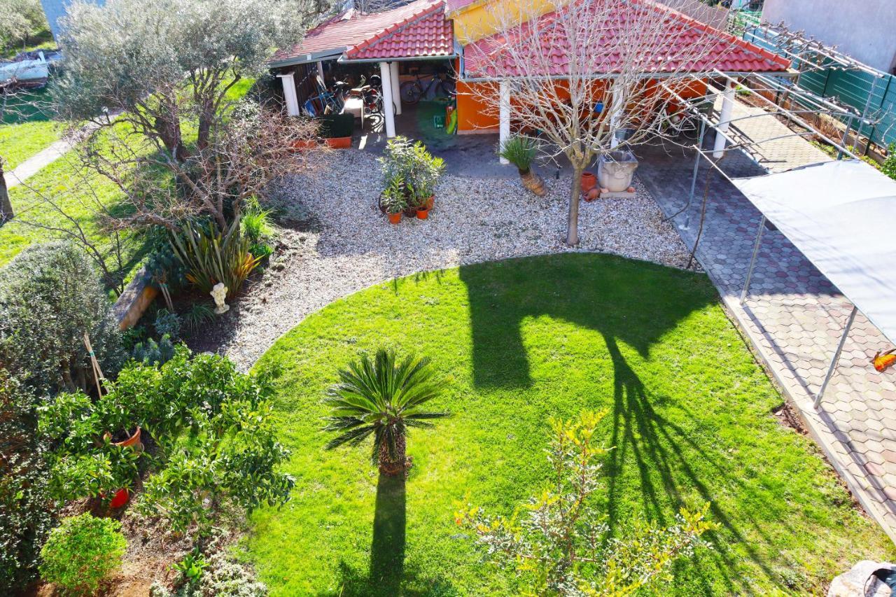 Apartmani Villa Elvira Sukošan Exterior foto